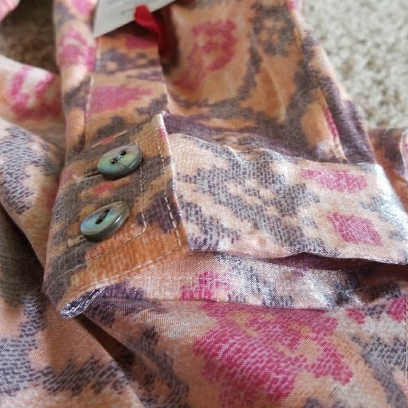 Sold!!!Beautiful print Ruby Rd. petite. - Picture 6 of 8